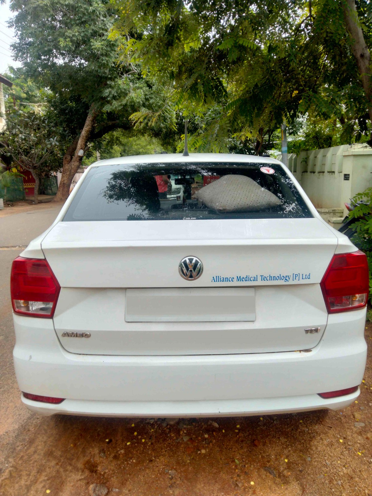 Volkswagen Ameo(2016-2019) Comfortline 1.2l (p)